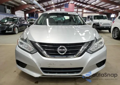 2018 Nissan Altima 2.5 z USA, uszkodzony, nr VIN 1N4AL3AP8JC279924